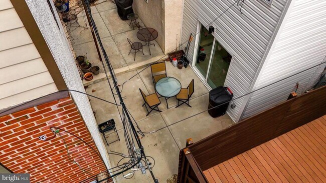 Building Photo - 840 Leland St