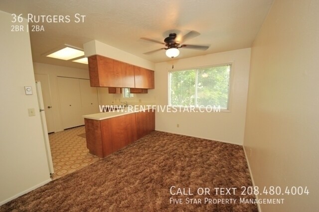 Building Photo - 36 Rutgers St