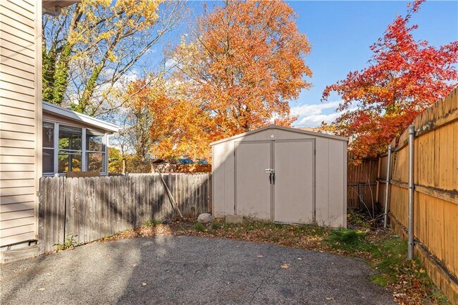 Building Photo - 43-43 Oak St