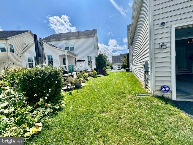 Building Photo - 22342 Heron Neck Terrace