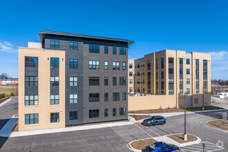 Building Photo - Avenue West