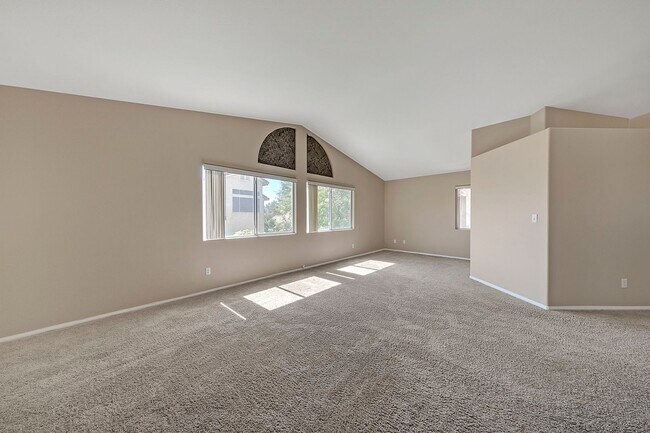 Building Photo - 151 Kachina Dr
