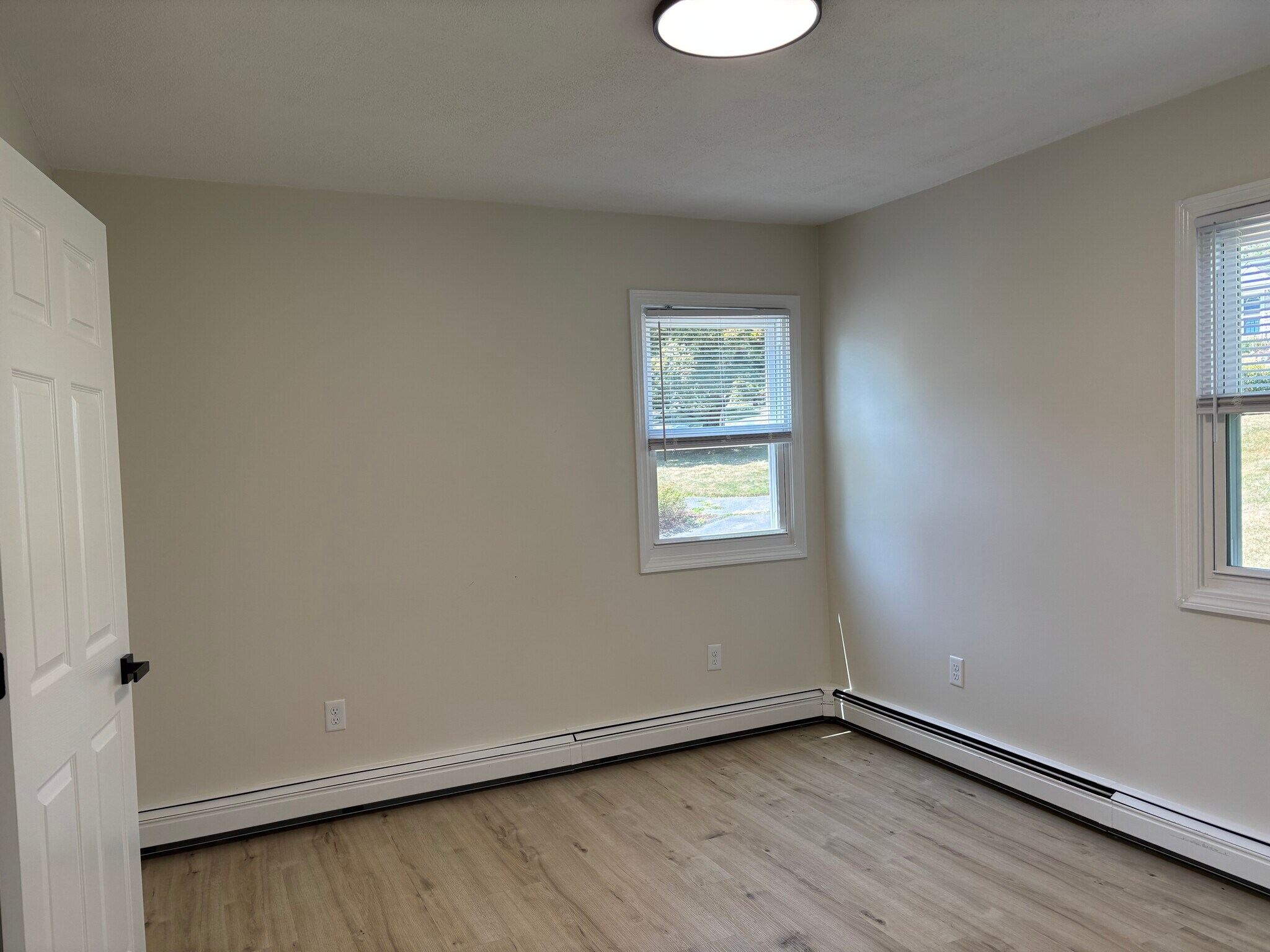 Building Photo - 16 Covington Dr