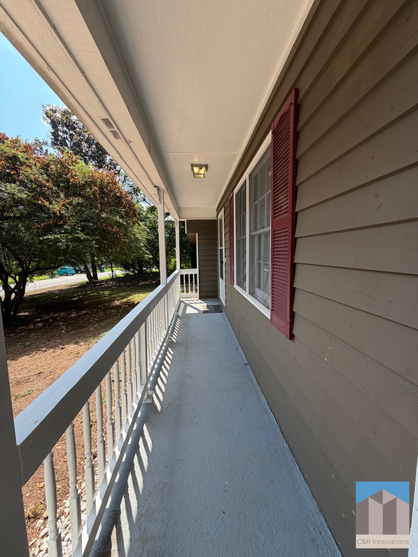 Building Photo - 734 Marthas Dr