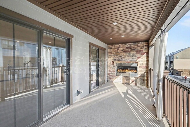 Building Photo - 1705 Dunnington Pl