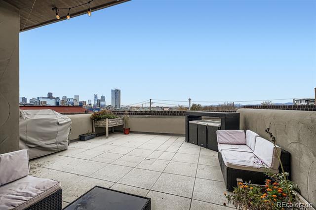 Building Photo - 2915 Umatilla St