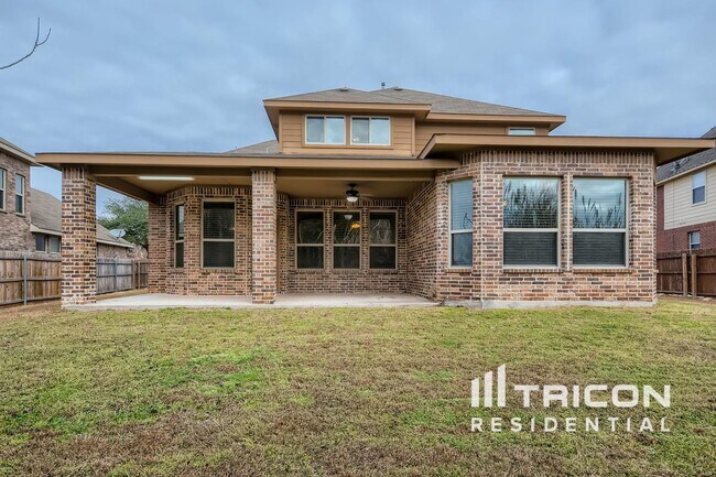 Building Photo - 5024 Kestrel Dr