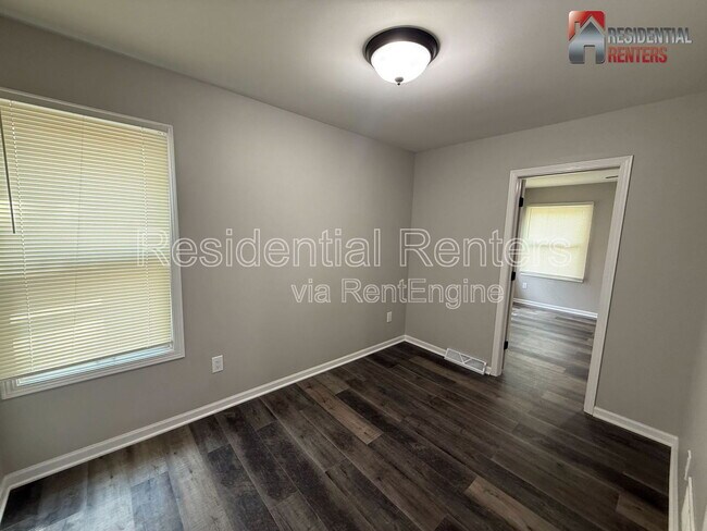 Building Photo - 2730 N 47th St