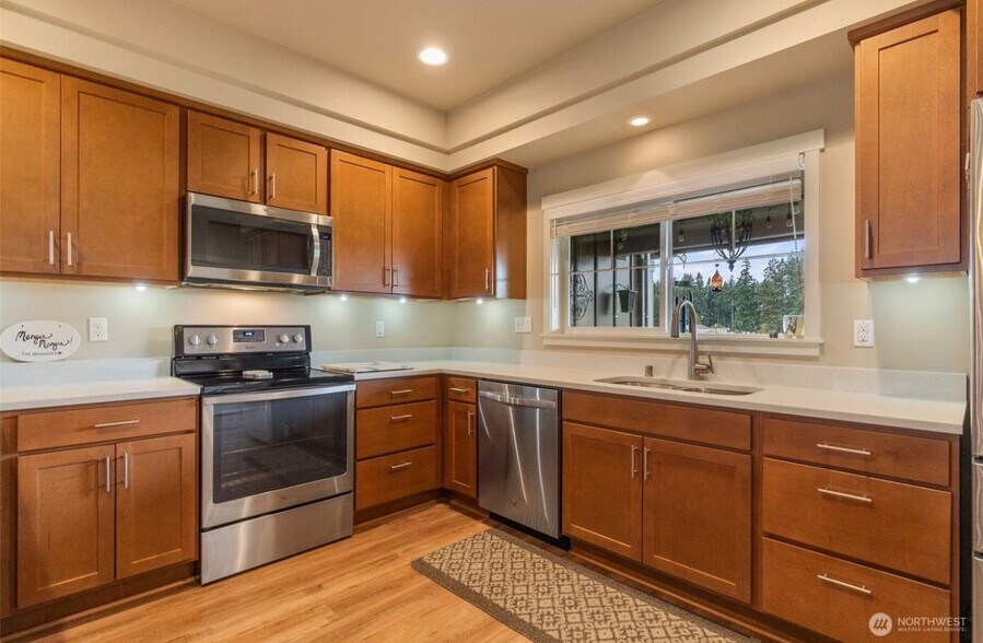 Building Photo - 4425 Briggs Dr SE