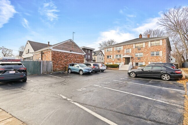 Building Photo - 303 Broadway