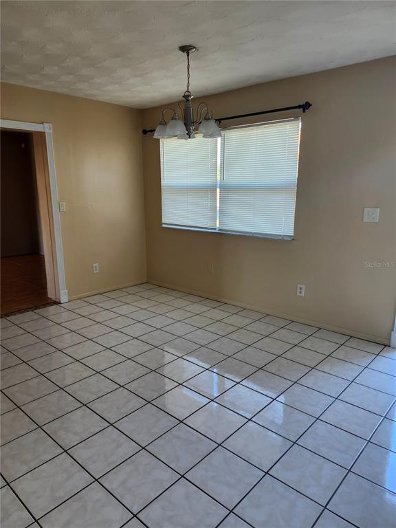 Building Photo - 2220 Birchcrest Blvd