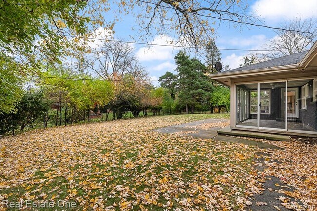 Building Photo - 509 Walbridge Dr