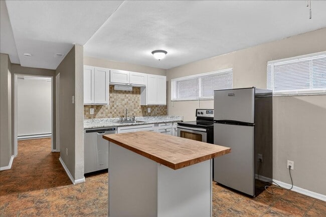 Building Photo - Jay ForganMord