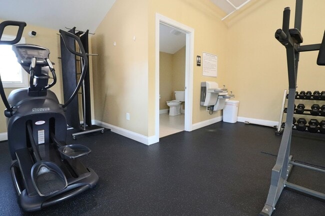 Building Photo - Spacious 4 Bedroom, Pet Friendly with Fenced In Backyard, Mimosa Bay Community Amenities