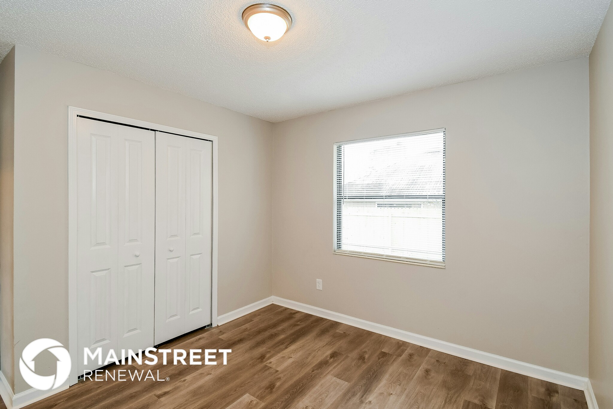 Building Photo - 8236 Sawmill Creek Dr