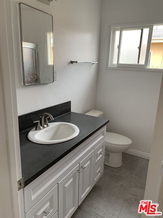 Building Photo - 1139 S Holt Ave