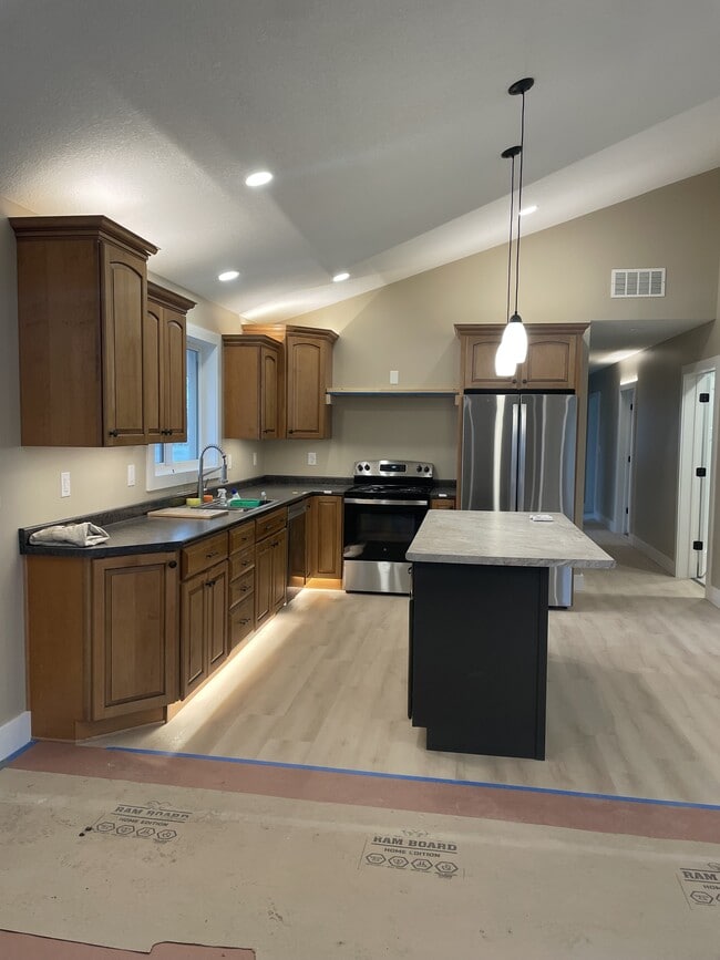 Building Photo - 3709 N Meridian Rd