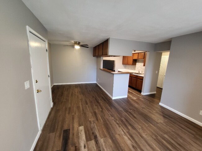 Building Photo - 1325 N Meridian Ave