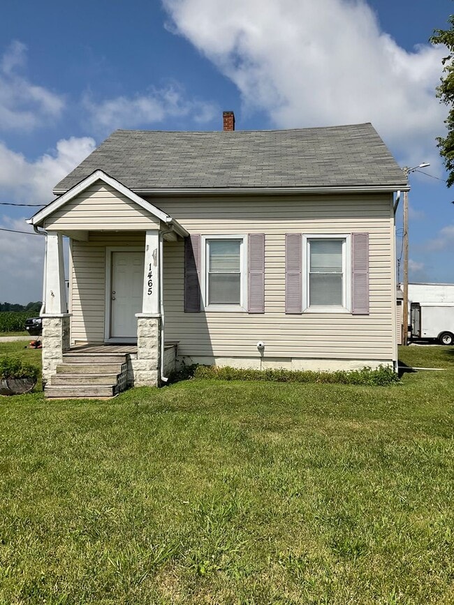 Primary Photo - 1465 N 6th St