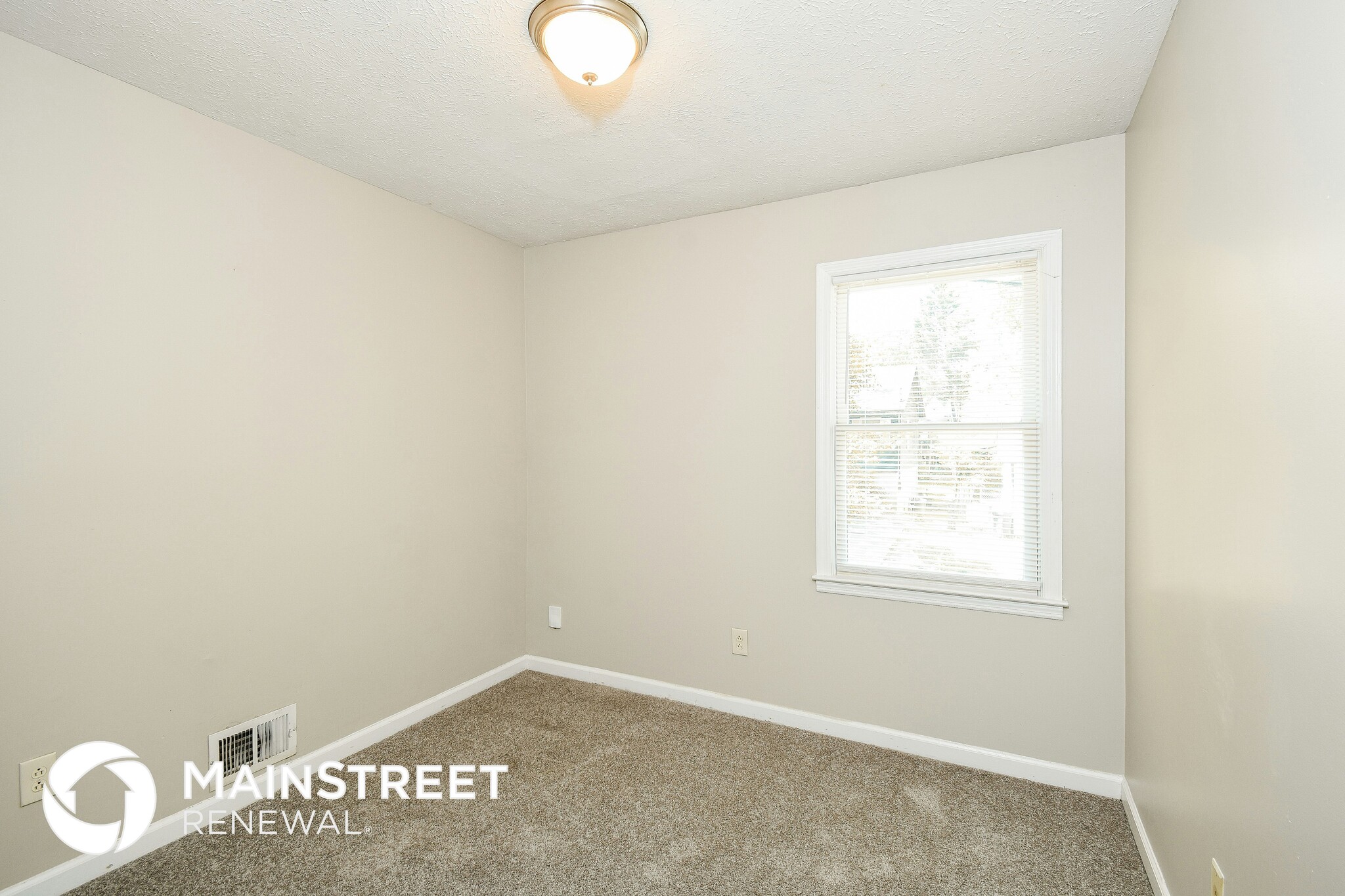 Building Photo - 4631 Candlewyck Way