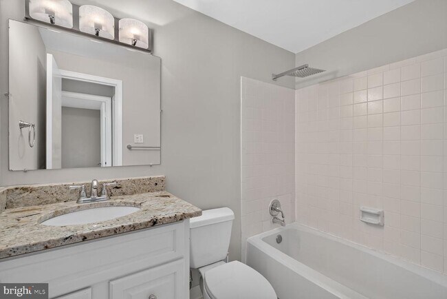 Building Photo - 8228 Goldstream Ct