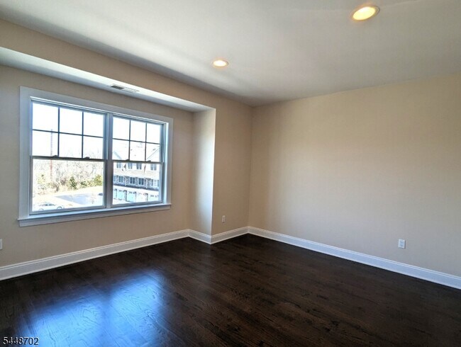 Building Photo - 5 A Foley Pl
