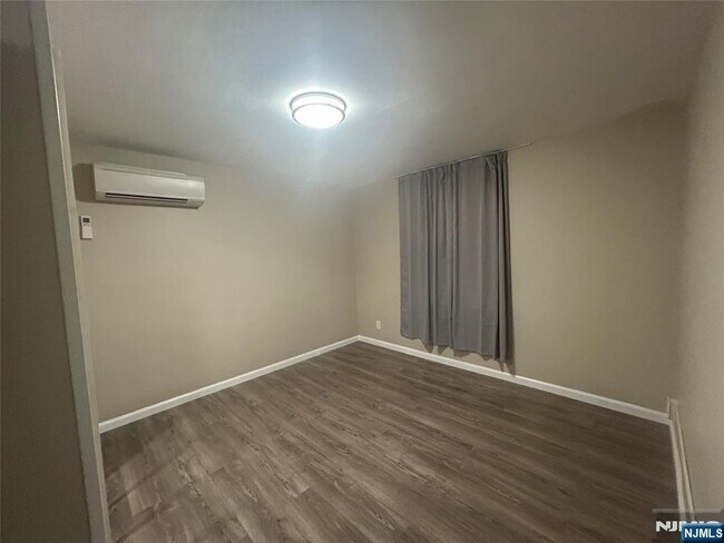 Building Photo - 380 Milford Ave.