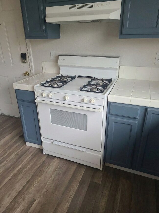 Building Photo - Charming & Updated 2BD Home in Castro Valley