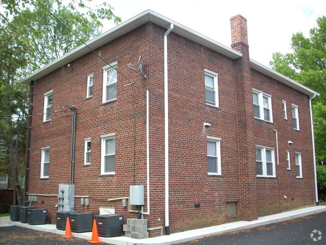 Building Photo - 3718 N 7th St