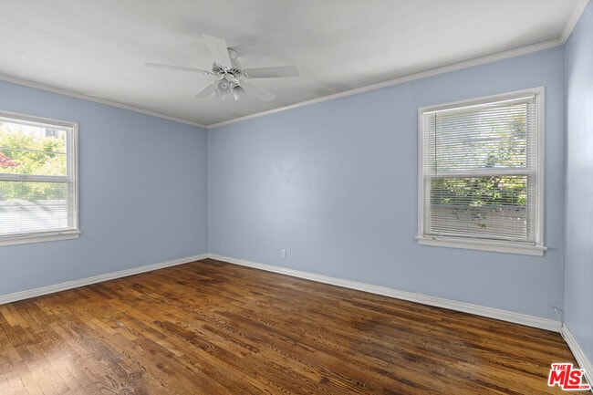 Building Photo - 2421 Cloy Ave