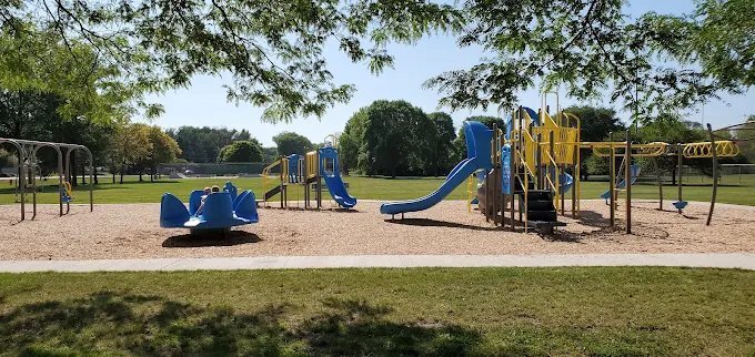 Building Photo - W163N11528 Windsor Ct