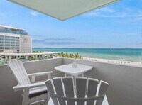 Building Photo - 2899 Collins Ave