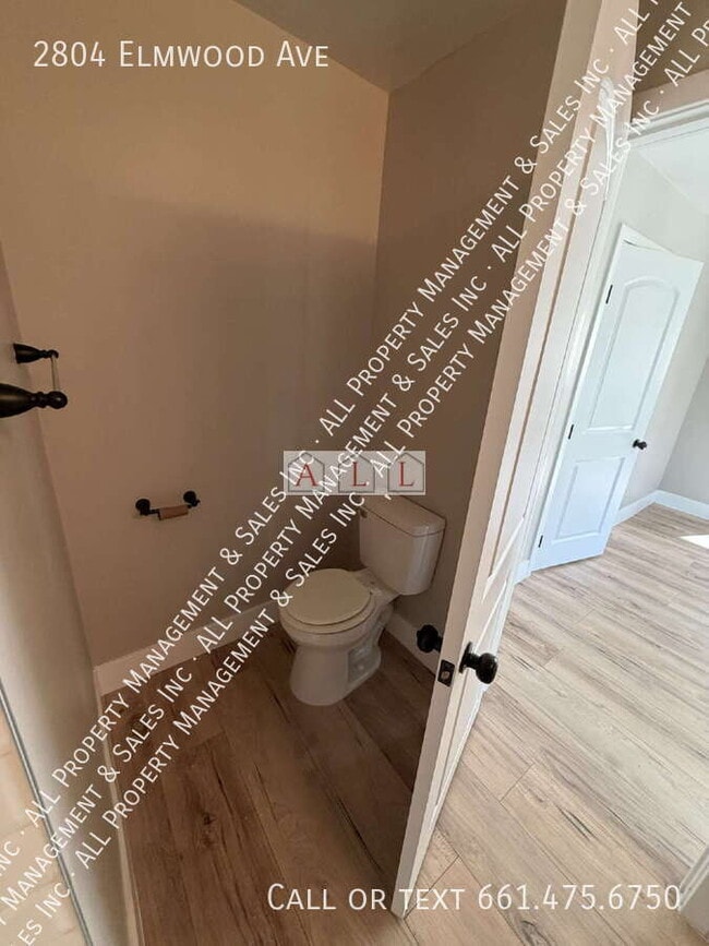 Building Photo - 2804 Elmwood Ave