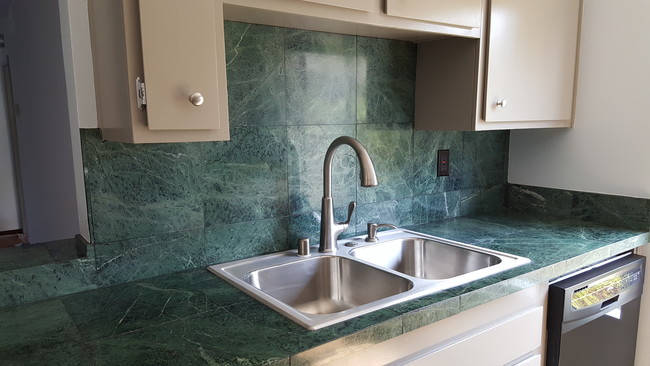 Building Photo - 12111 Summertime Ln