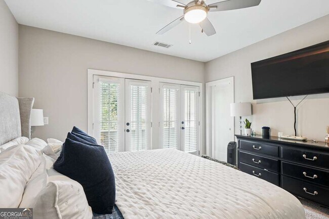 Building Photo - 144 1st Ave NW