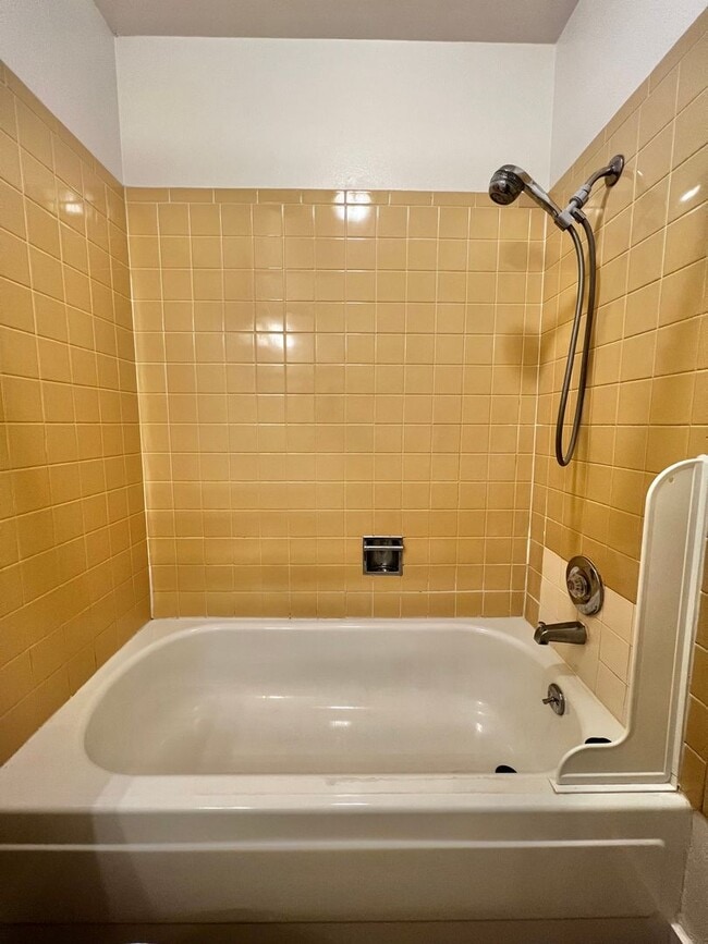 Building Photo - Laporte1850 (KC-LN)