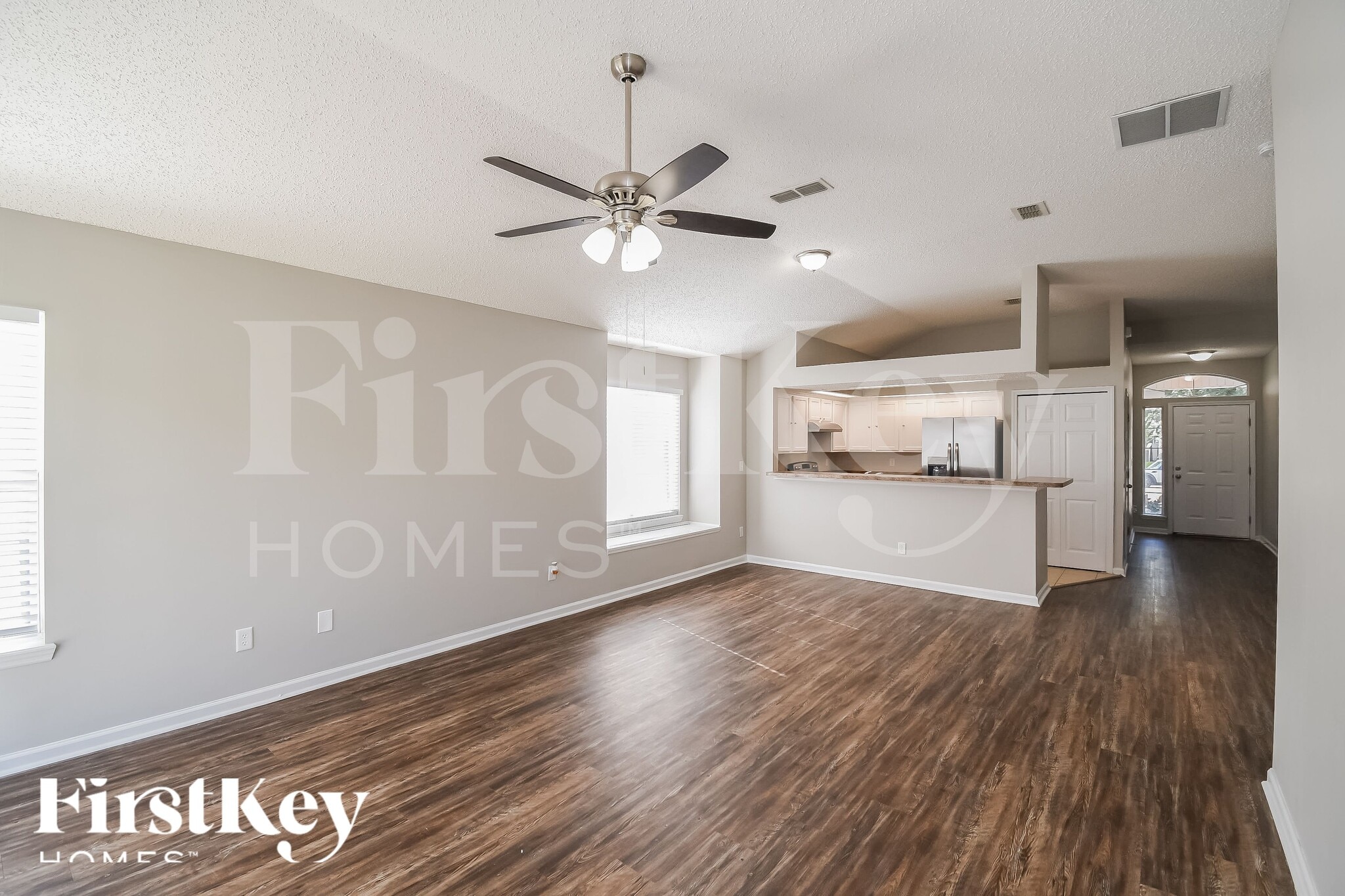 Building Photo - 2956 Centerwood Dr N