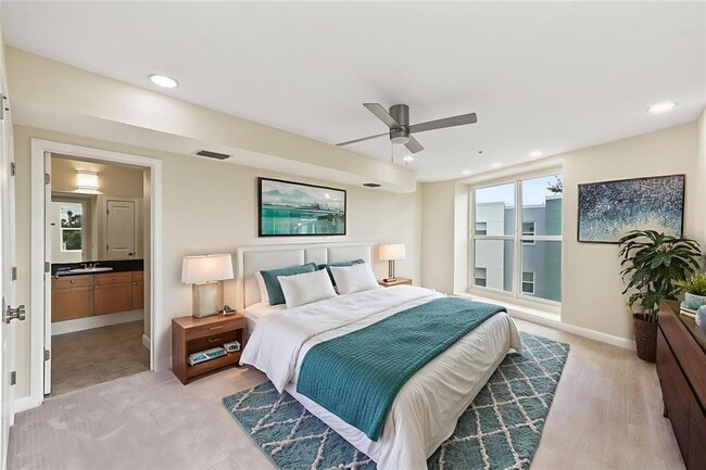 Building Photo - 3405 W Swann Ave