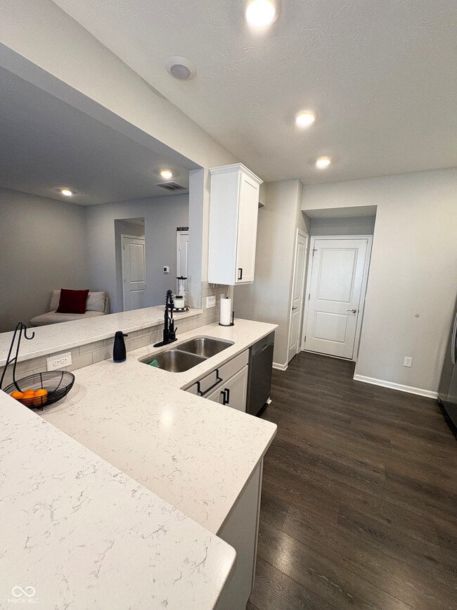 Building Photo - 6388 Yuma Ct