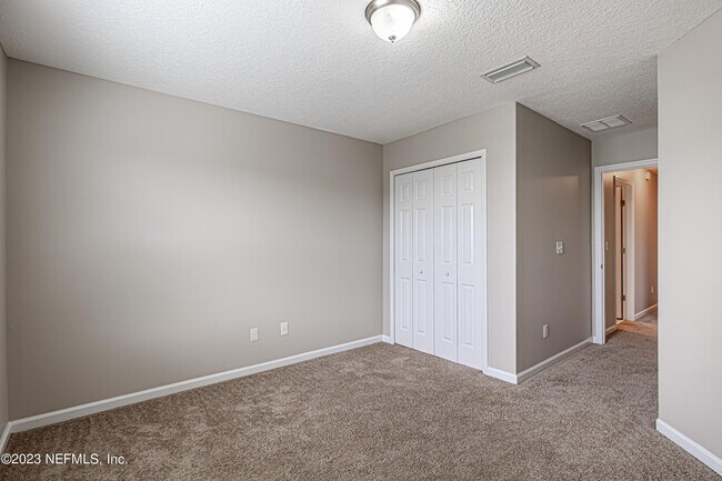 Building Photo - 3861 Aubrey Ln