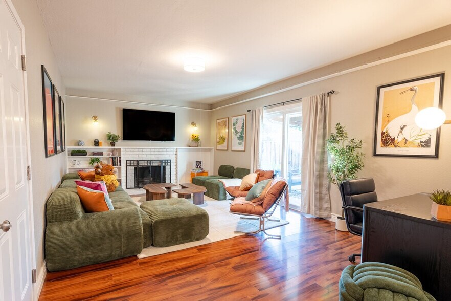 Building Photo - 771 Century Dr