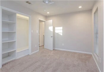 Building Photo - 1009 Alden Dr