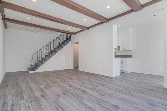 Building Photo - ogd400