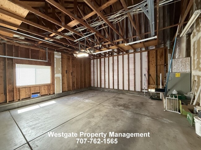 Building Photo - 1453 Capri Ave