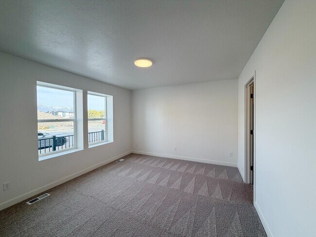 Building Photo - 502 S 1140 W