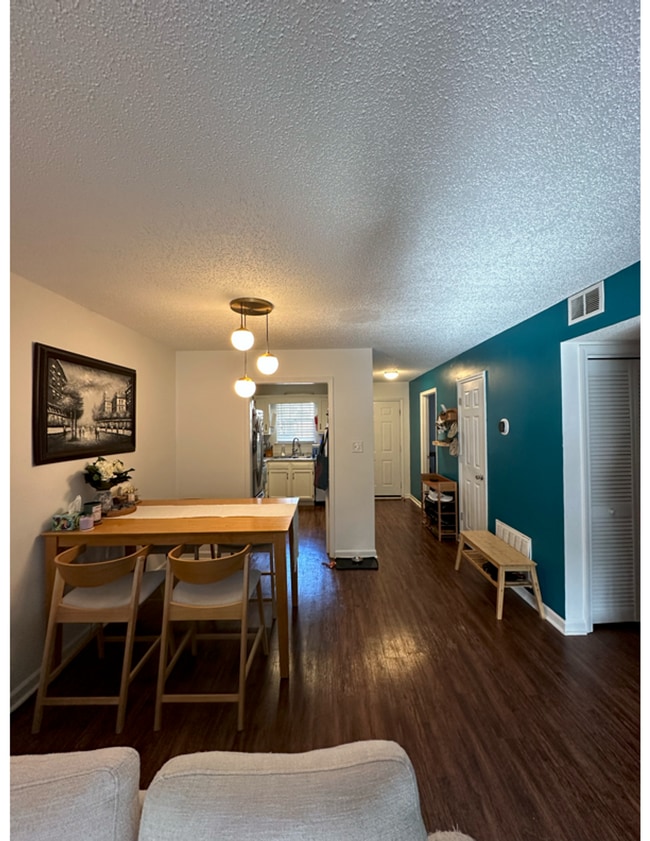 Building Photo - 2 bedroom condo across from UGA's Health and Science campus pre lease