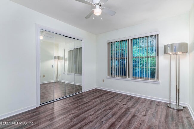 Building Photo - 1157 Creeks Edge Ct