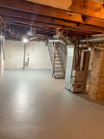 Building Photo - 5629 Statler Ave
