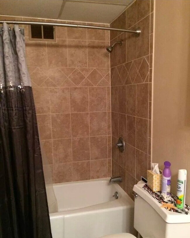 Building Photo - Olive St.