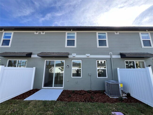 Building Photo - 32441 Limitless Pl